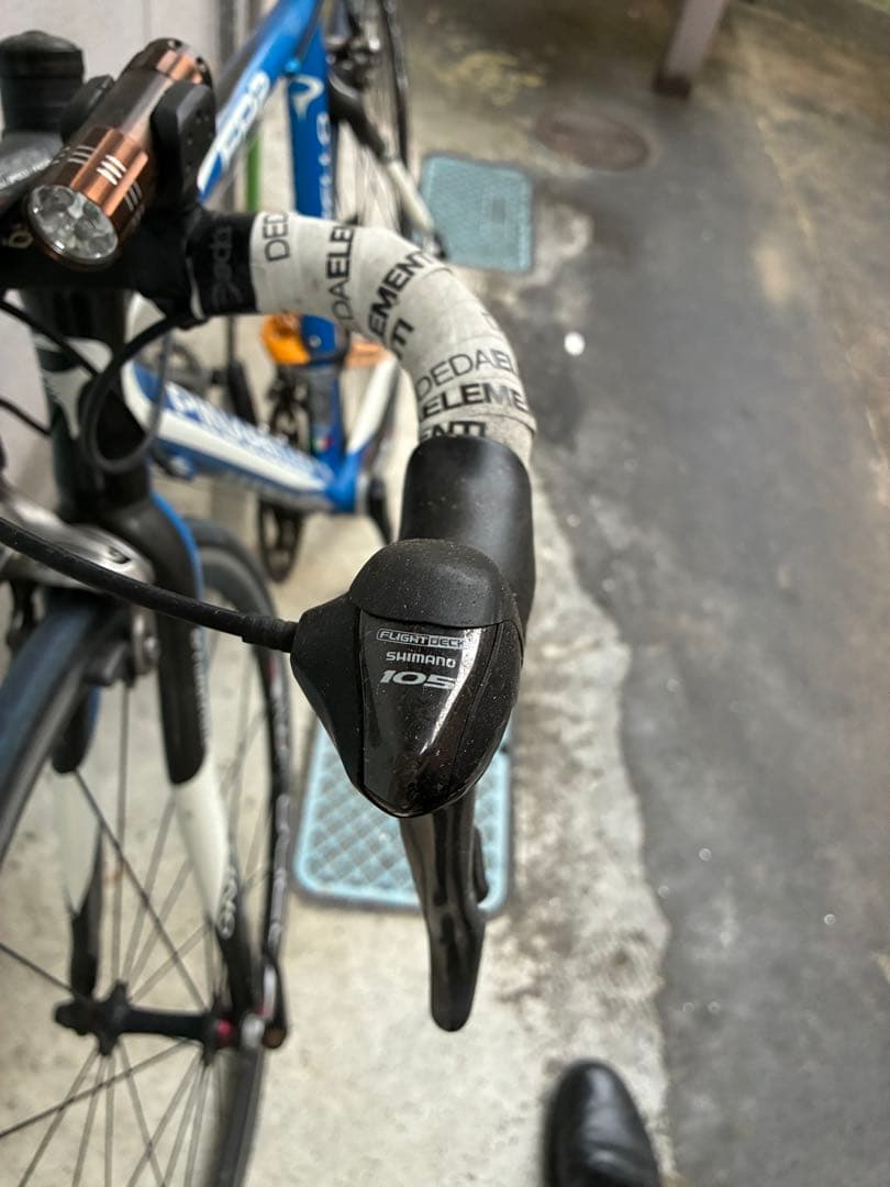 PINARELLO FP2 ロードバイク 青/白　送料込み