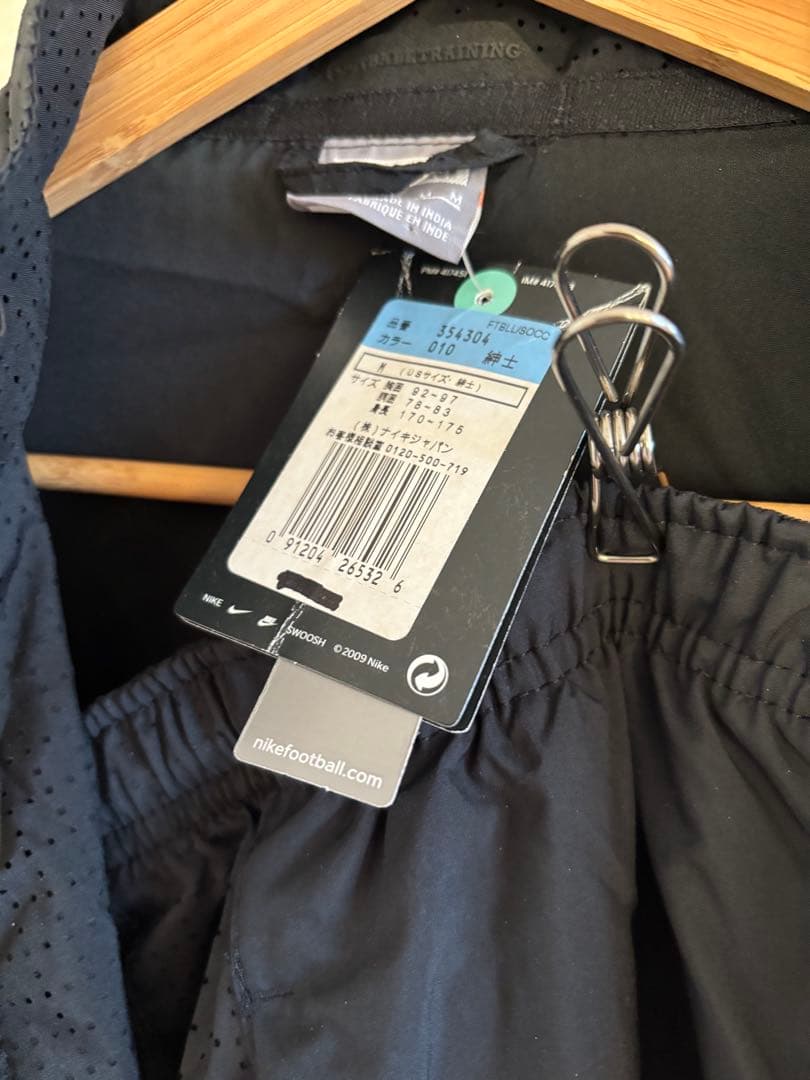 【新品】Juventus 黒 training suits(US size M)