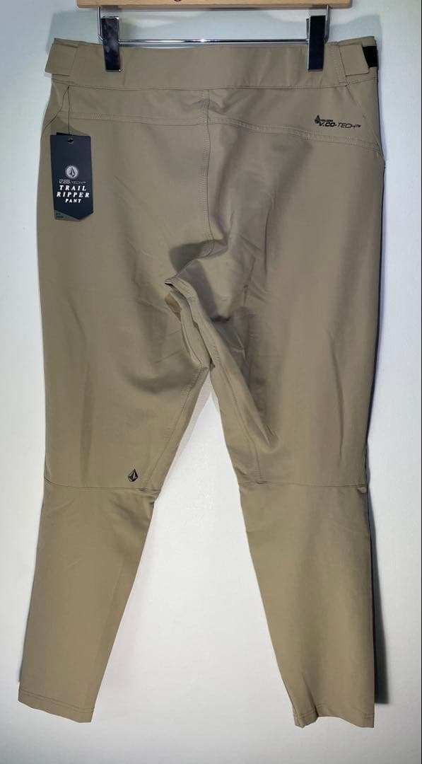 VOLCOM ストレッチ ベージュパンツ 32