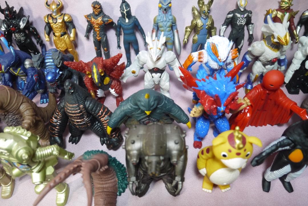 ウルトラヒーローシリーズ500　ウルトラ怪獣シリーズ500　ソフビ　121体