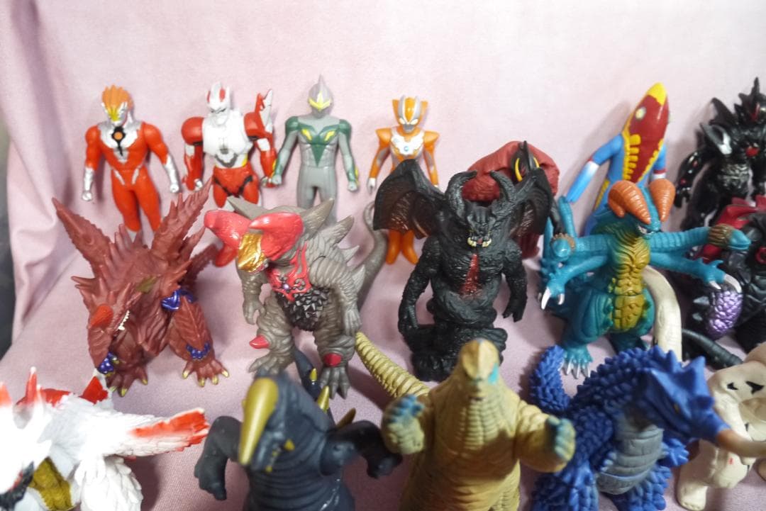 ウルトラヒーローシリーズ500　ウルトラ怪獣シリーズ500　ソフビ　121体