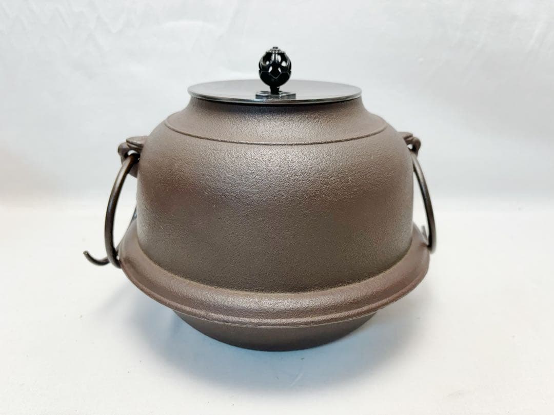 茶道具 釜師菊地政光 風炉師麻生雄芳造 唐銅 本焼釜添朝鮮風炉 野々田電熱器共箱