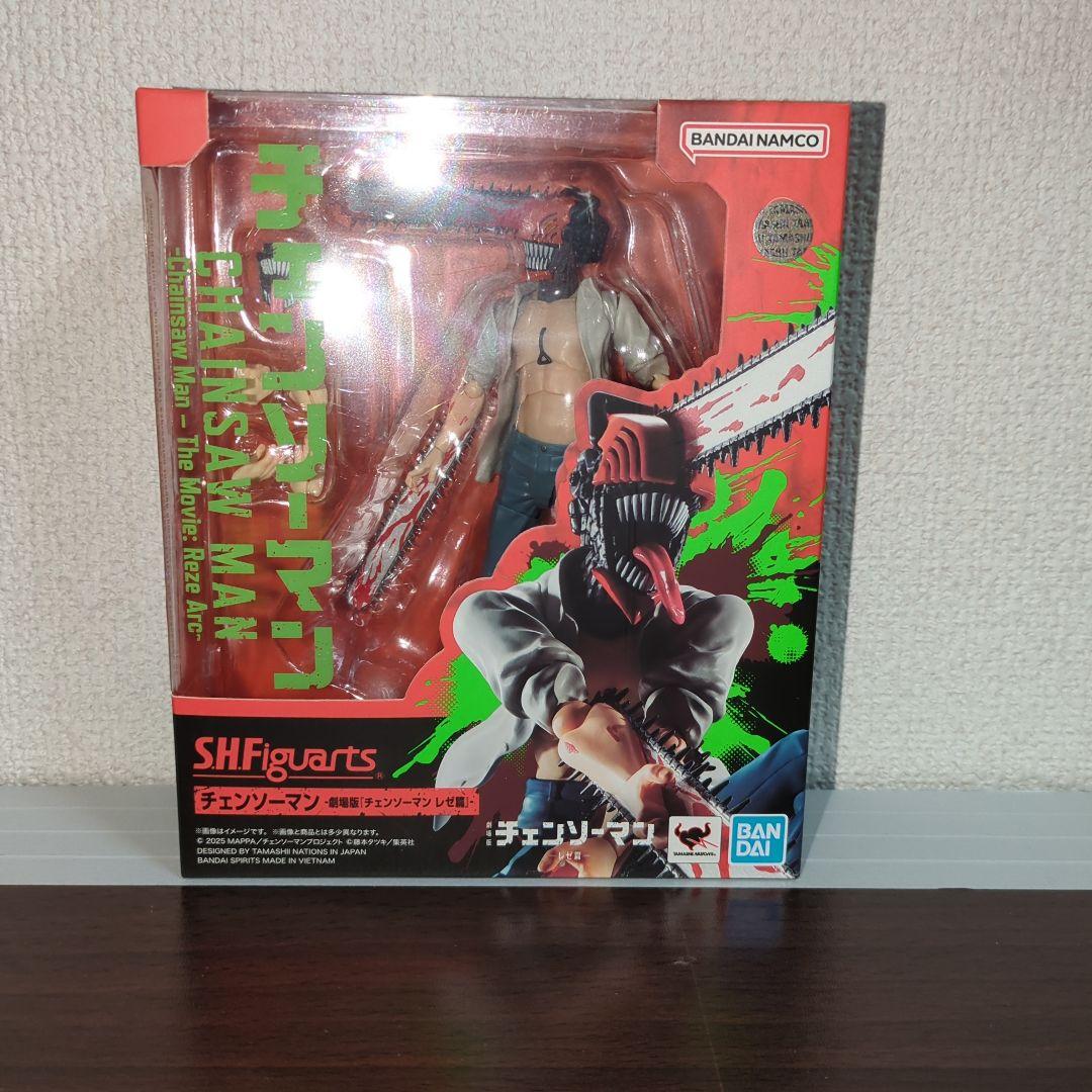 SHFiguartsチェンソーマンフィギュア