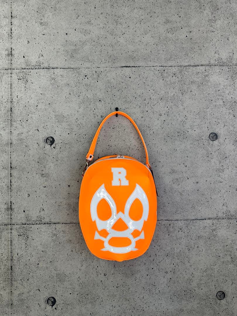 【新品未使用】サイズ(縦:37横:25幅:10)シューズケースラッセルノ2603