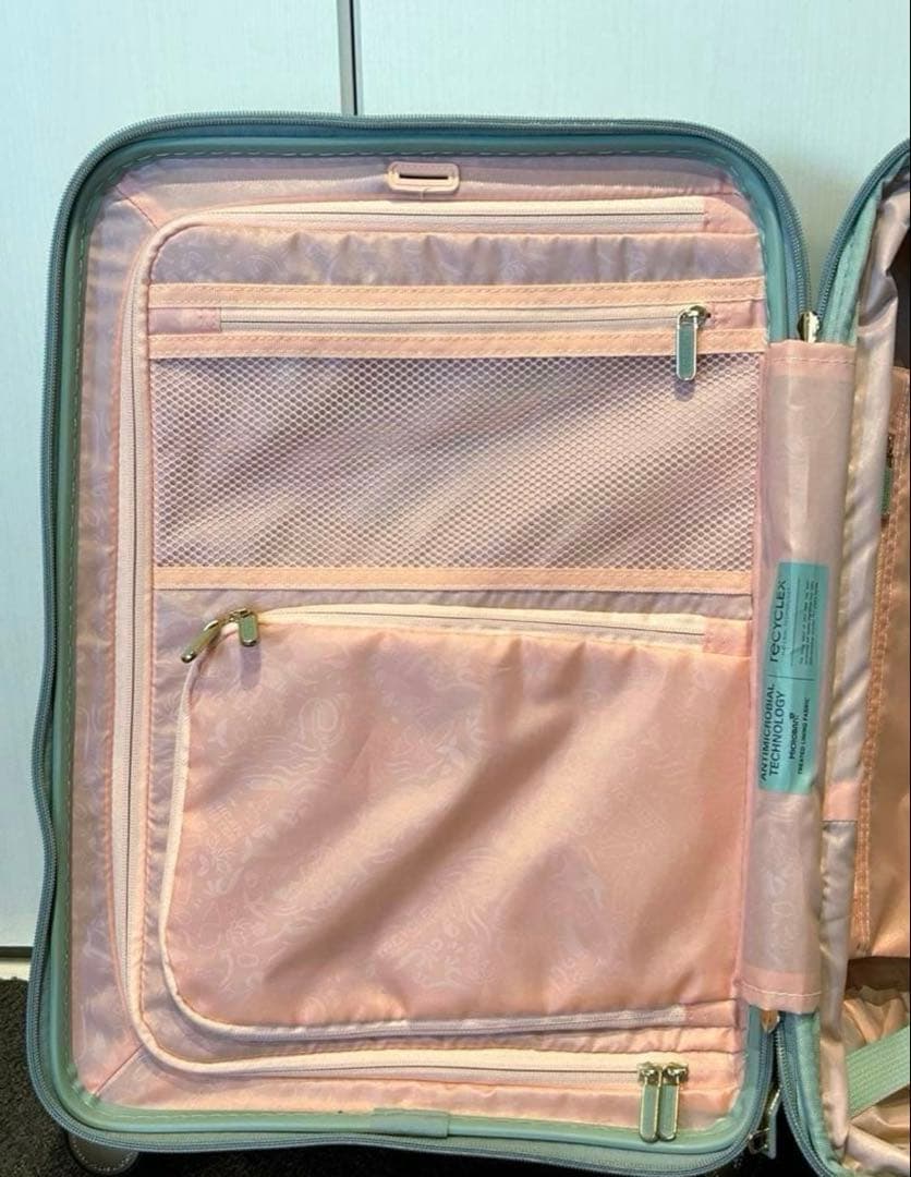 ☆ほぼ新品☆35/42L アメリカンツーリスター パステルグリーン機内持ち込み可