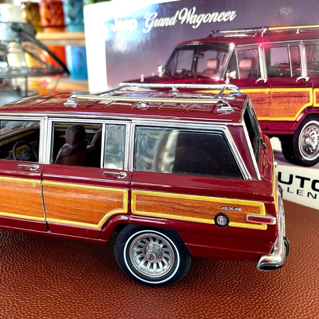 ジープ　グランドワゴニア　Grand Wagoneer AUTOart　1/18