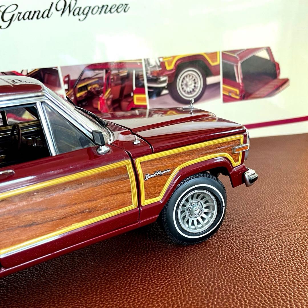 ジープ　グランドワゴニア　Grand Wagoneer AUTOart　1/18