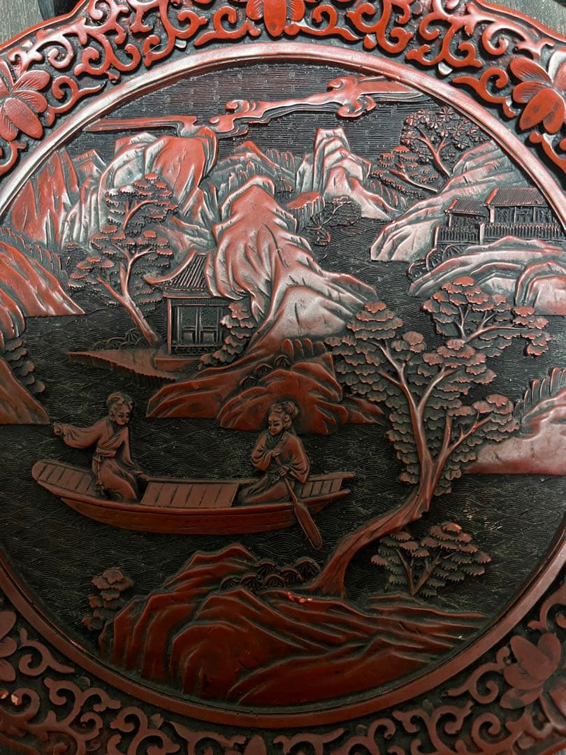 中国美術 彫刻漆器 堆朱風 飾り皿 山水人物図 中国製 インテリア