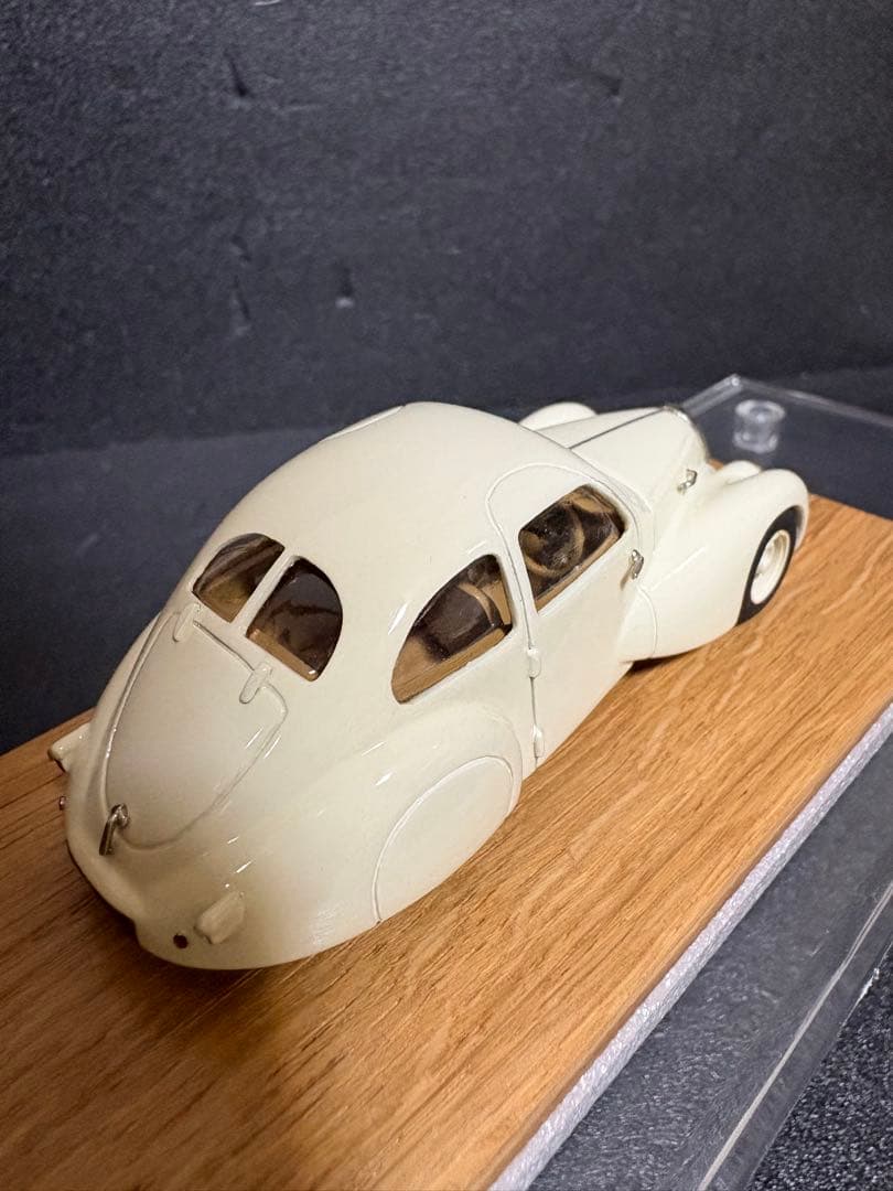 ミニカー heco 1/43 Bugatti T73A 1947