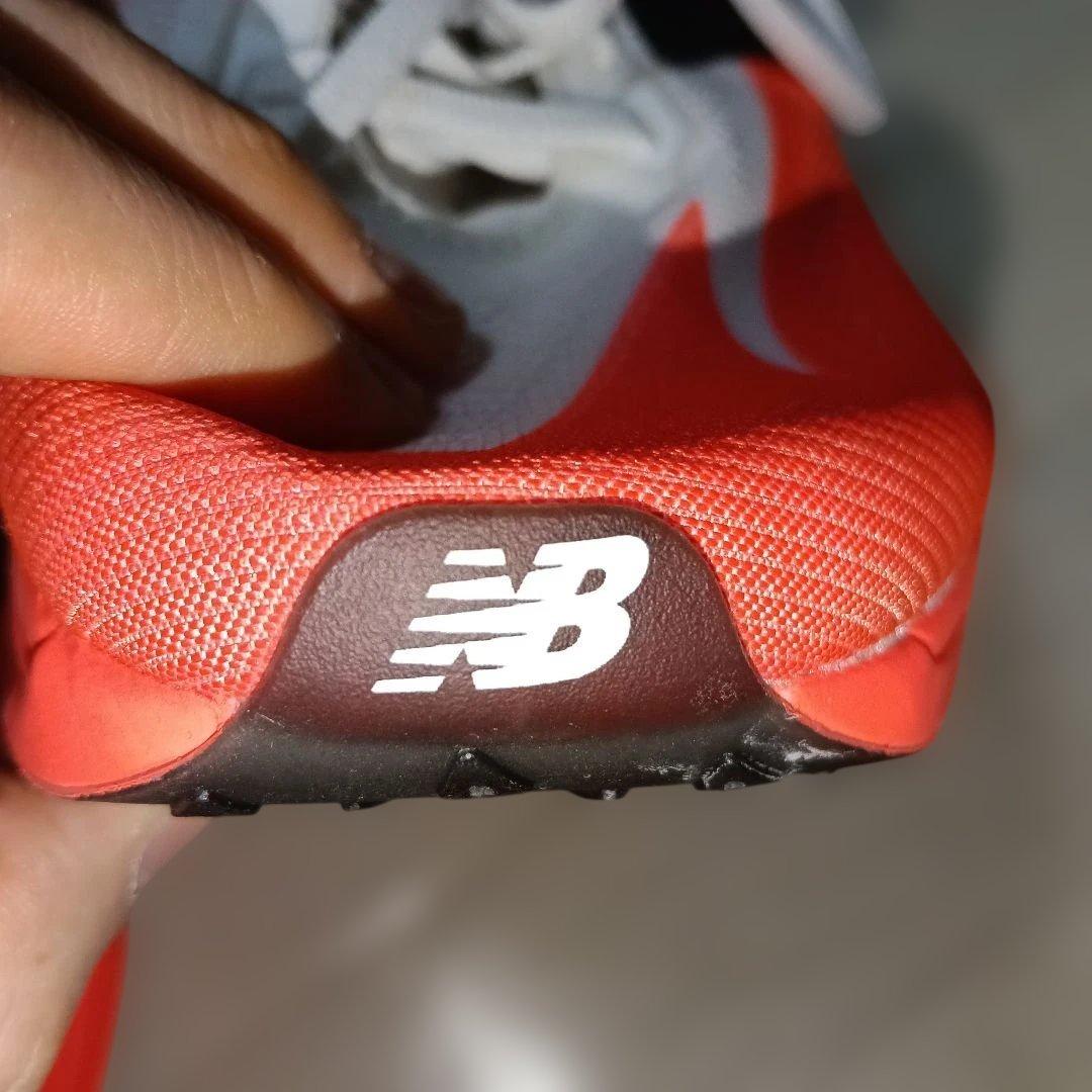 ニューバランスFuelCell SC ELITE V5 25.5cm