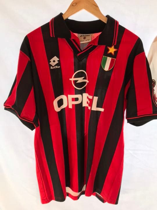 正規品 lotto ACミラン「10」サビチェビッチLユニフォームパンツ上下2点