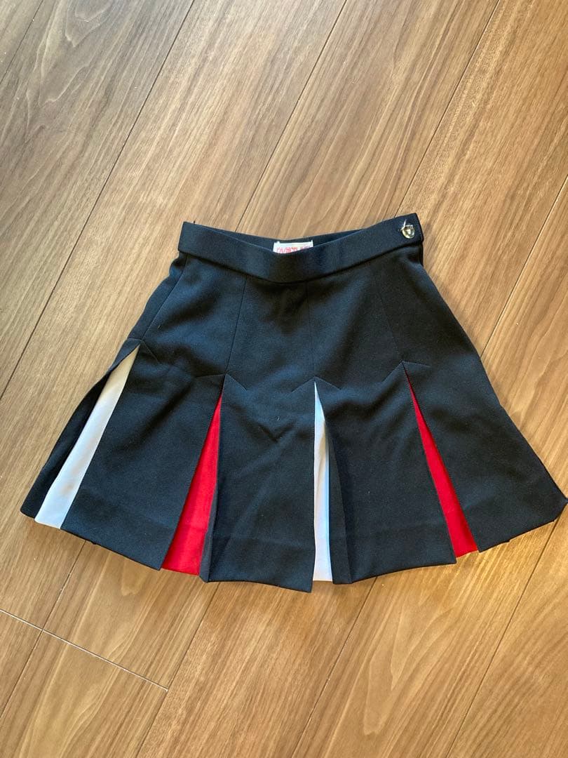 某私立高校バトン部　ウェア 赤黒　スカートセット