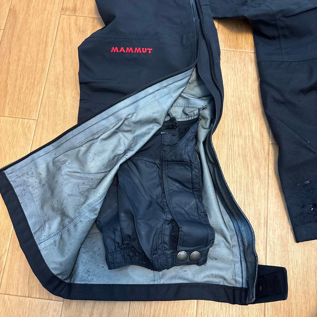 マムート　ゴアテックス　スキー•スノボパンツ　Sサイズ