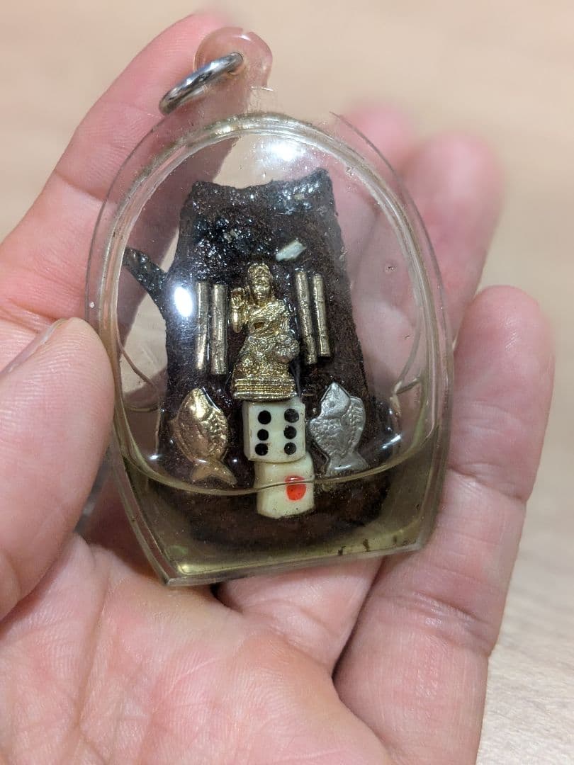 【専用】タイのお守りプラクルアンッ！猫だ！キャット！幸運のお守り！！結構古そう…