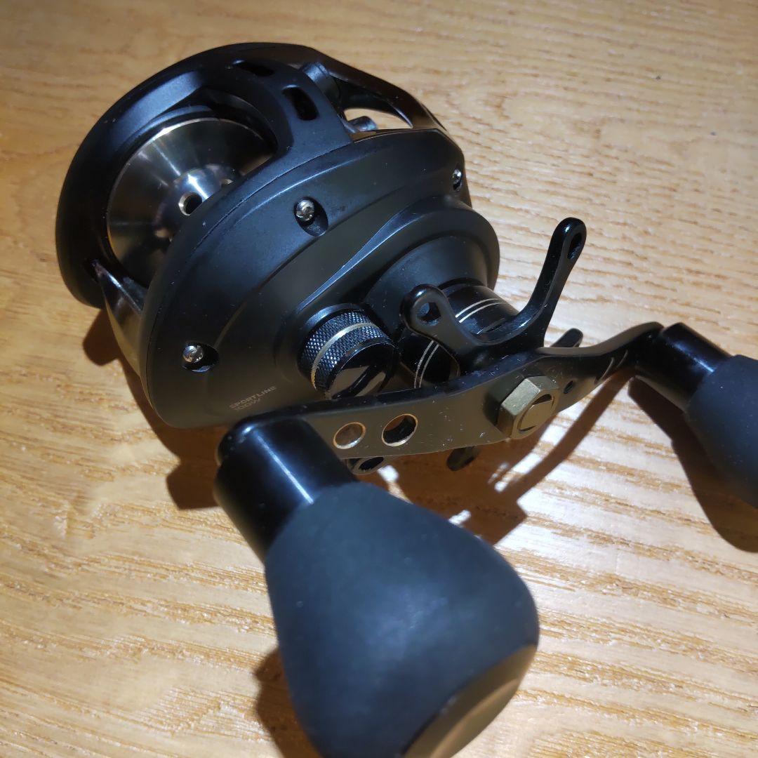 SHIMANO バイオマスター C2000HGS とDAIWAハリケーン