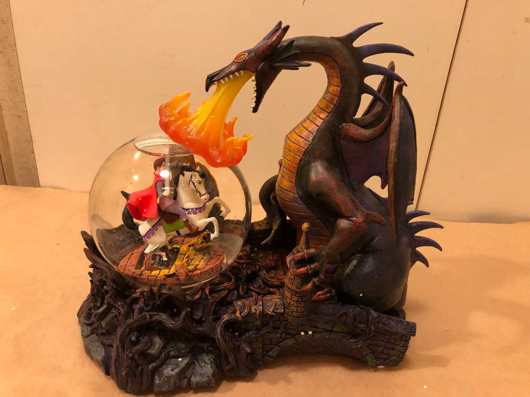 ディズニー　眠れる森の美女　クライマックスシーン　スノードーム　スノーグローブ