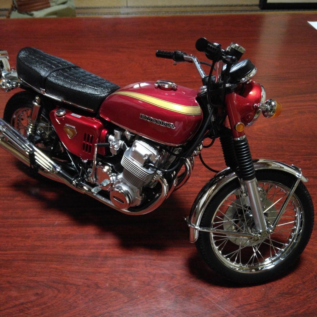オートバイ・バイク MINICHAMPS Honda CB 750 1:6