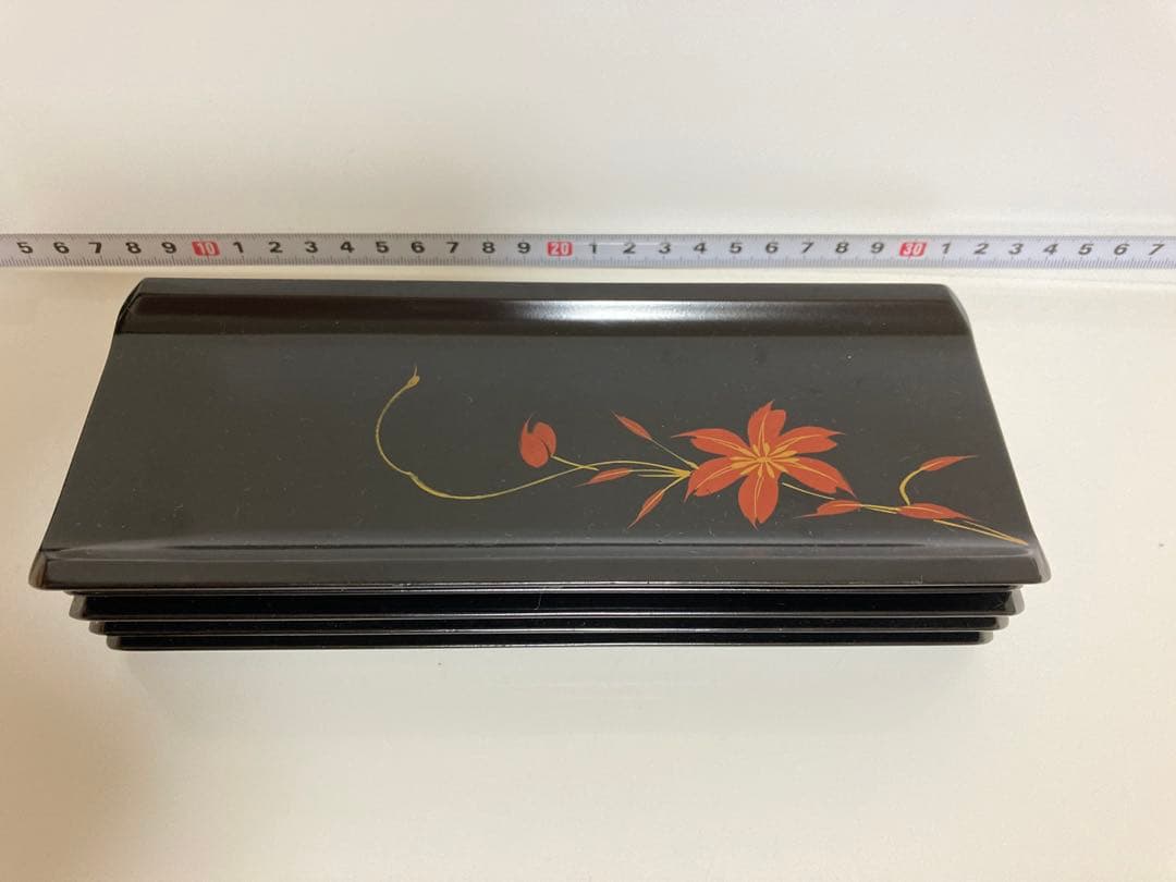 浄法寺塗　うるみ工房　漆器の茶筒1、急須台１、おしぼり入れ５、茶托５のセット