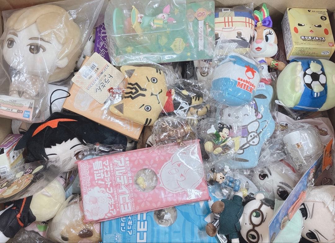 アニメグッズ ノンジャンル 缶バッジ アクリルスタンド 大量 まとめ売り