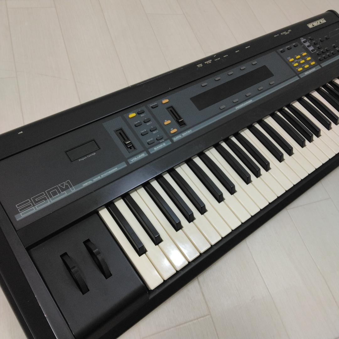 ENSONIQ ESQ1 ビンテージシンセサイザー 中古現状品