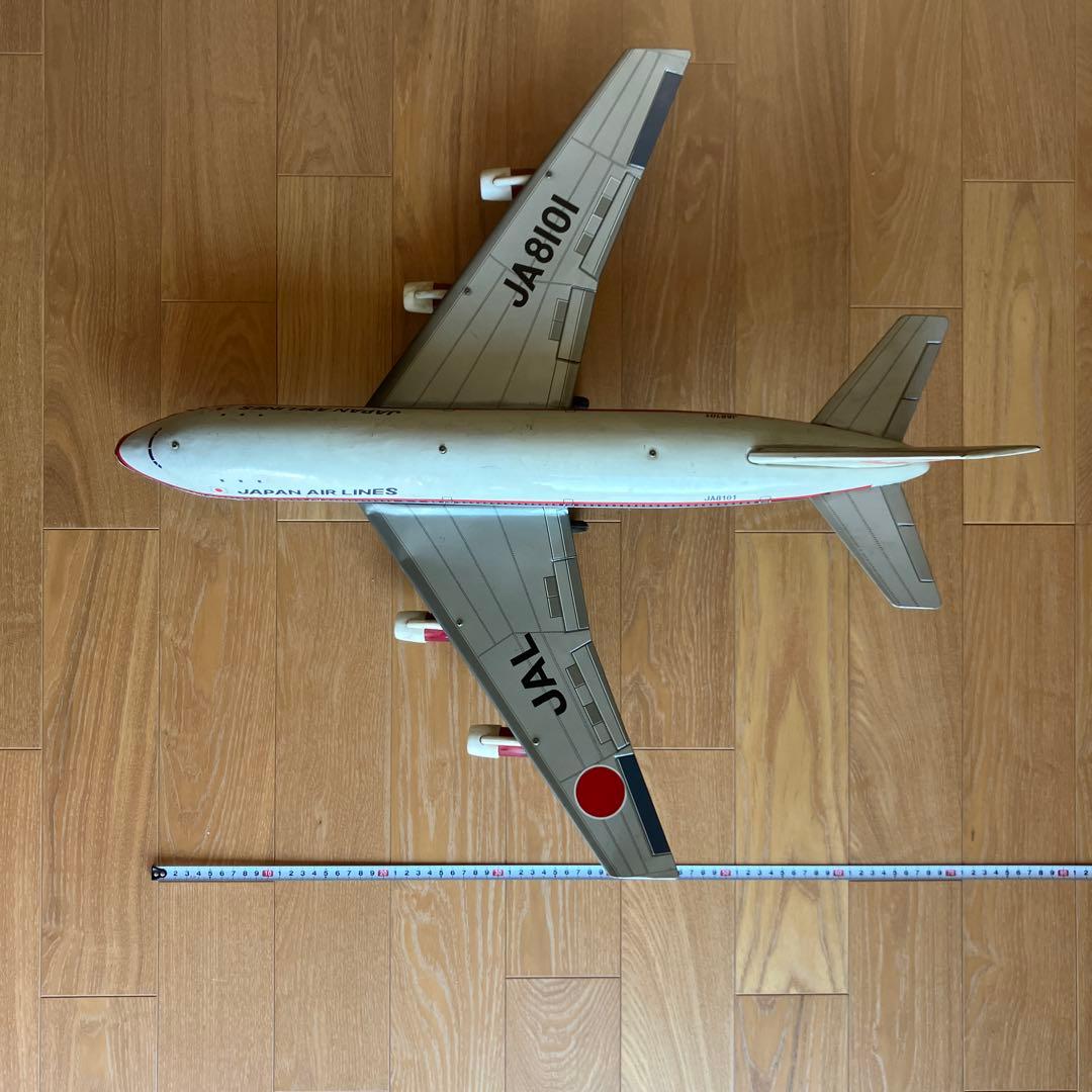 日本航空のジャンボジェット機　ブリキ模型