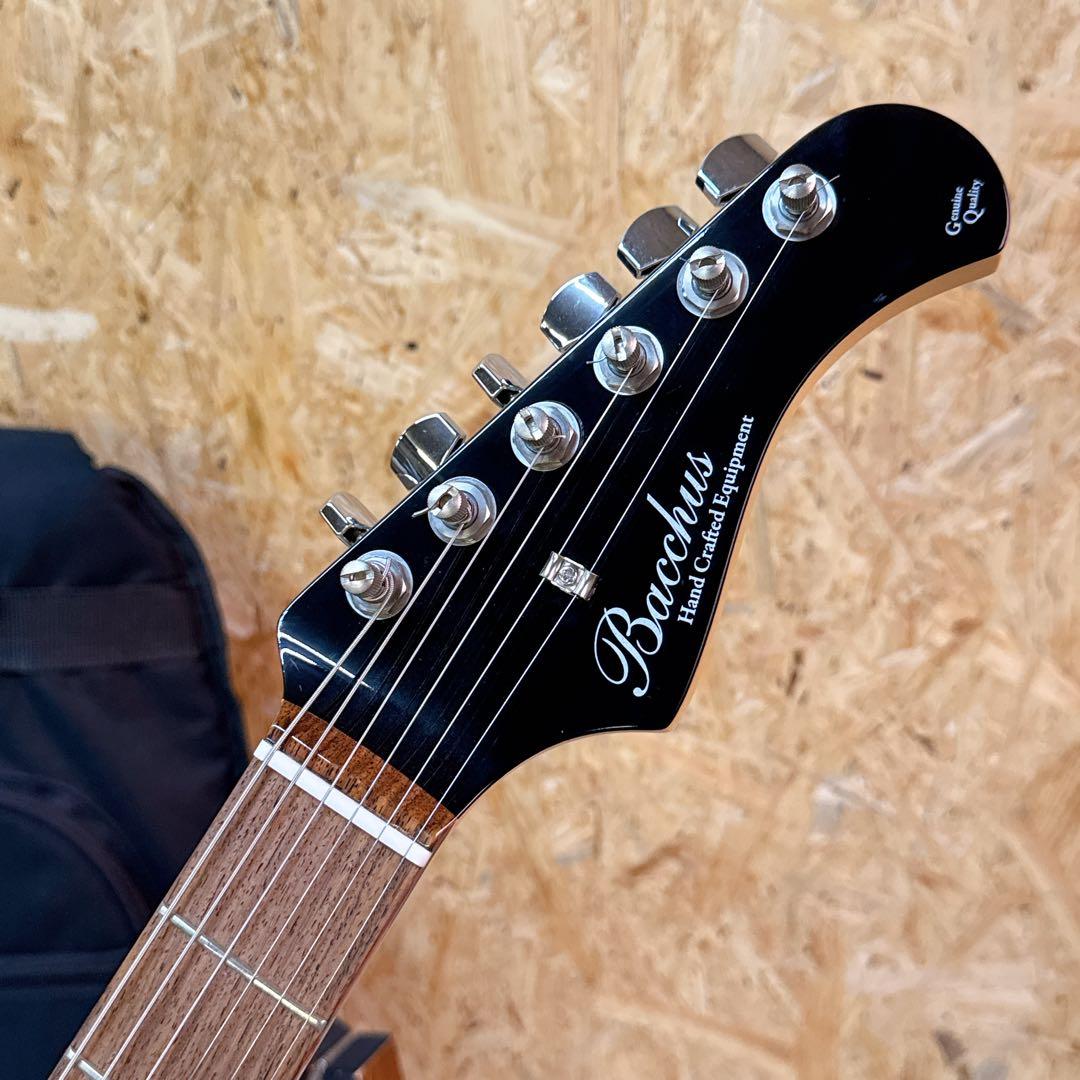 BACCHUS BST-TTC TRONICAL TUNE搭載 ストラトタイプ