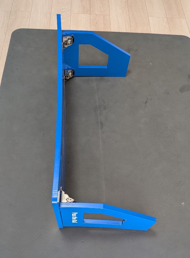 サッカー練習用　壁打ちリバウンダー