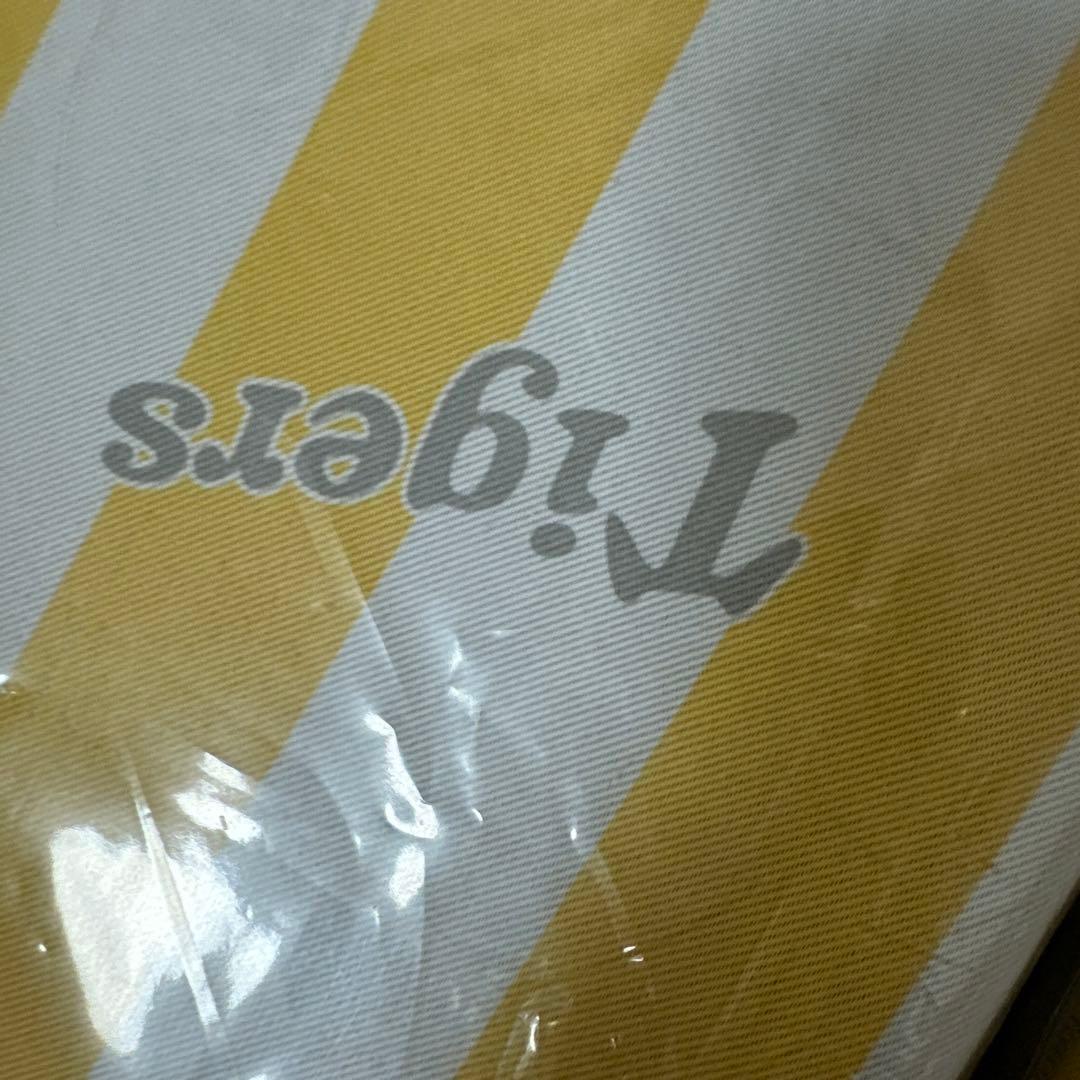 Tigersタイガース　 2枚セット100×178 遮光カーテン　２セット