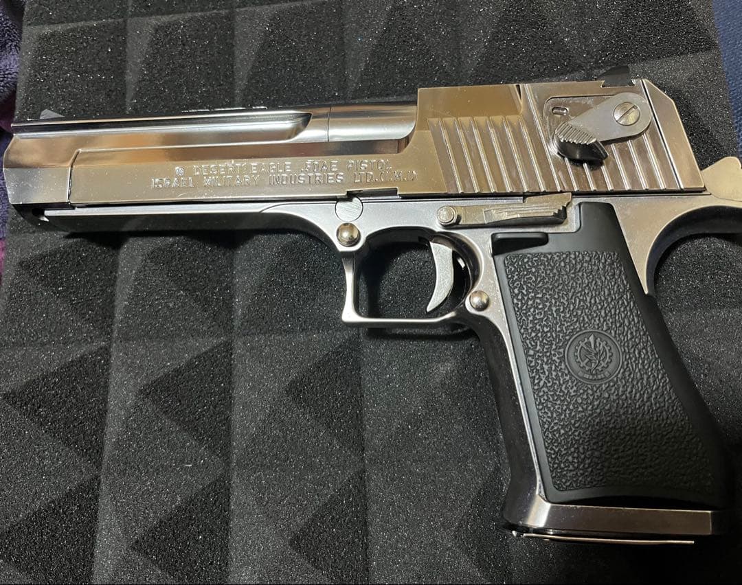 デザートイーグル .50AE ステンレス　ガスガン