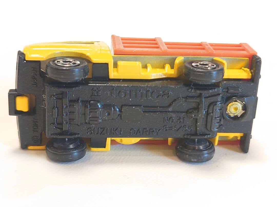 【リカルメ商い】 トミカ【31】 SUZUKI CARRY 家畜運搬車