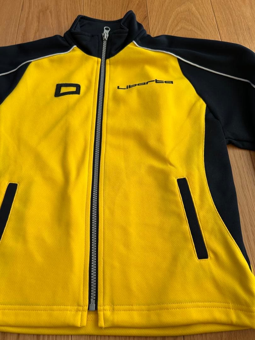 【美品】リベルタ　ユニフォーム　130 ジャージ　長袖　サッカー