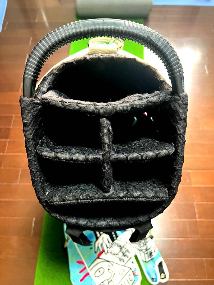 ラッセルノ グラフィティキャディバッグ