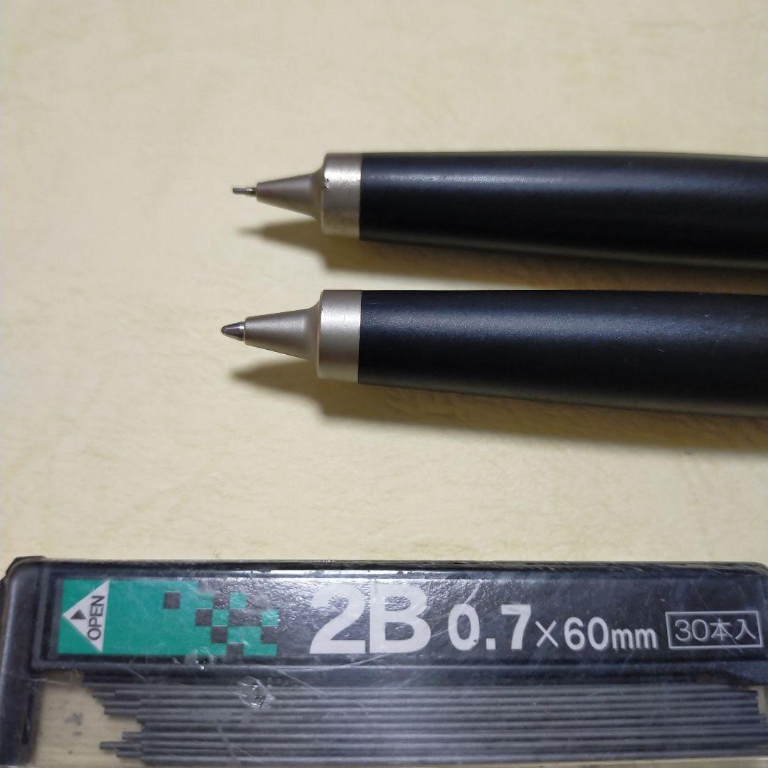 LAMY 黒ボールペンとシャーペンの 2本と替え芯