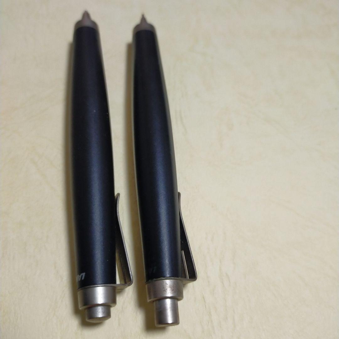 LAMY 黒ボールペンとシャーペンの 2本と替え芯