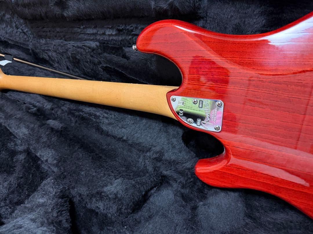 ベース Fender American Deluxe Dimension Bass