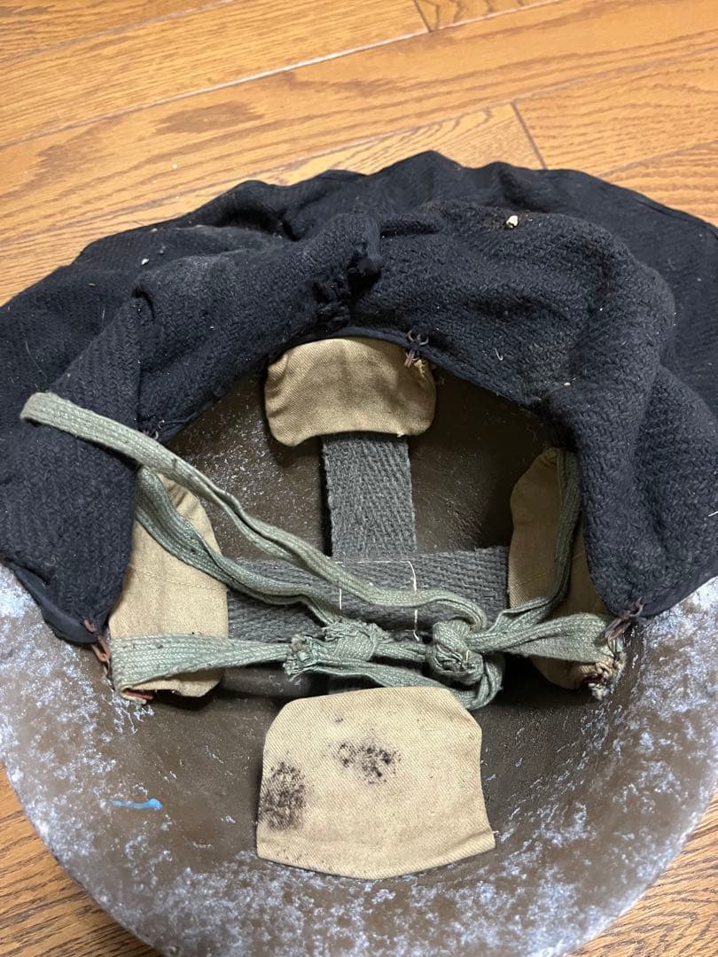 戦時　ヘルメット