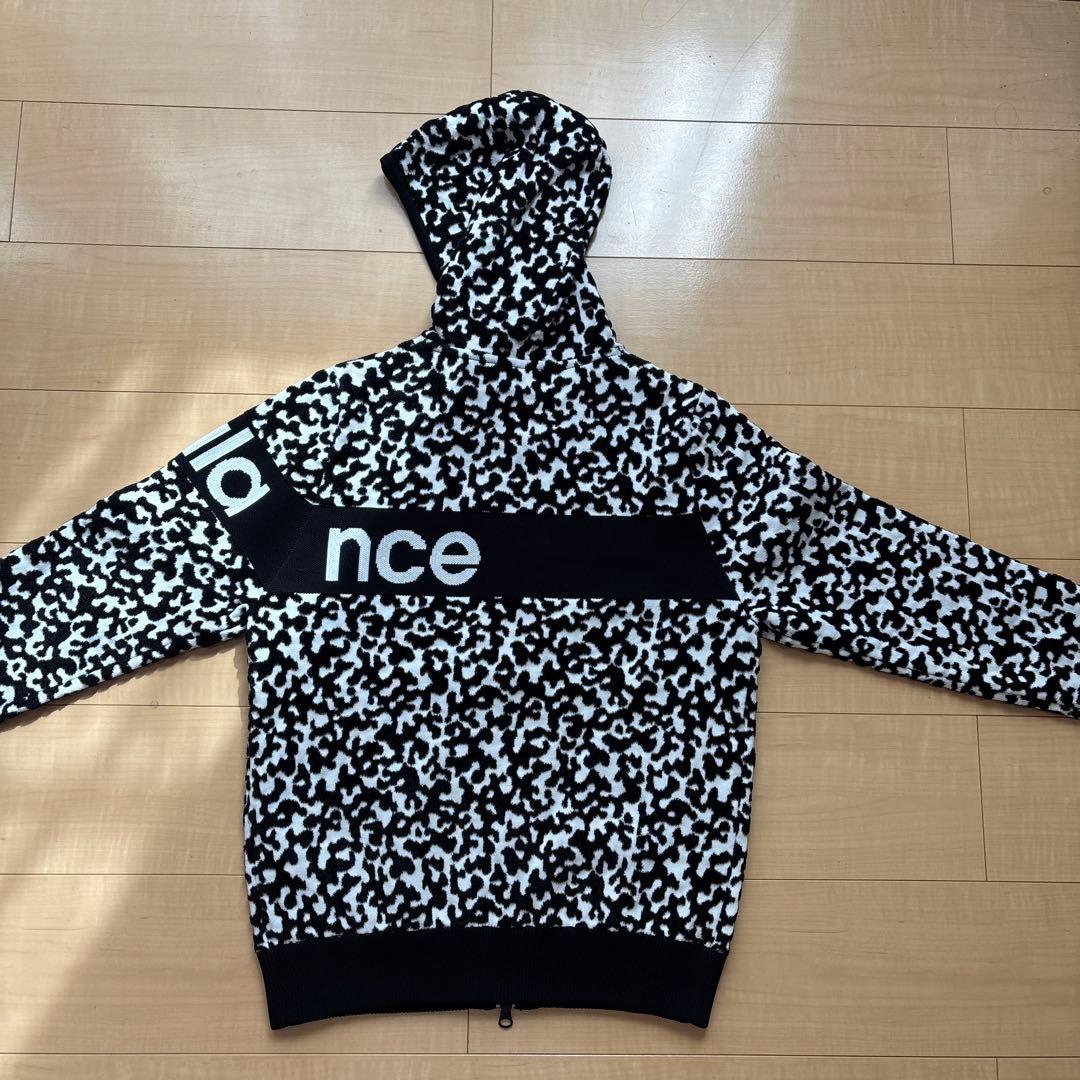 New Balance golfヒョウ柄ジャケット1