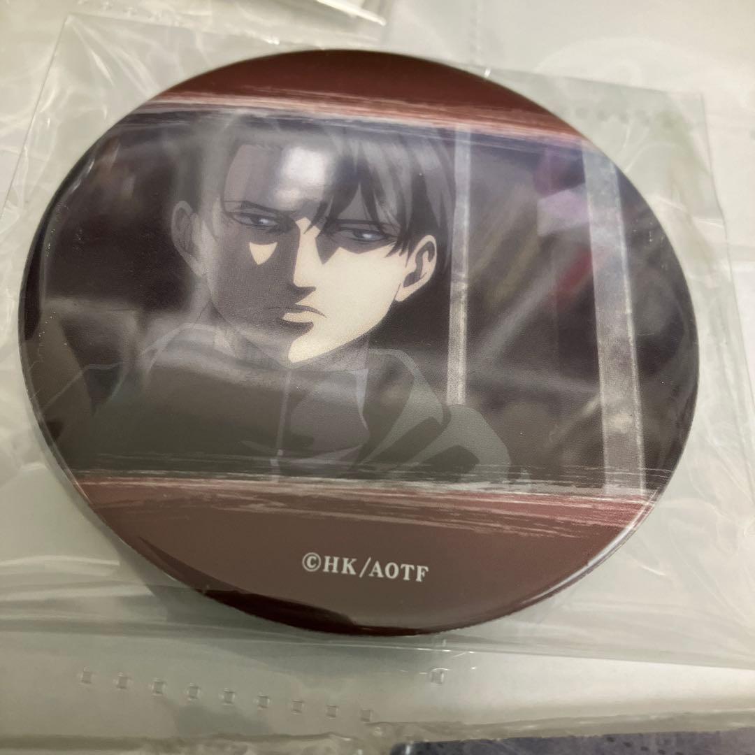 リヴァイ　缶バッジ　セット2