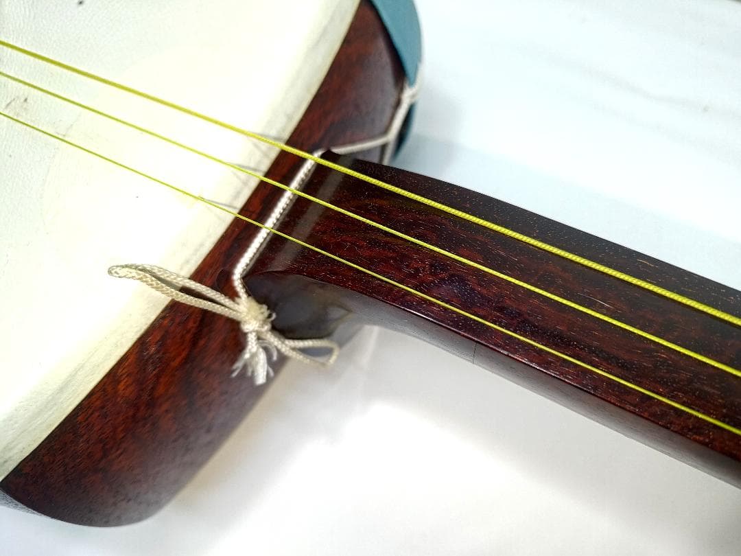 三味線中棹 本体破れあり　 紅木 金細　二本溝　東さわり　子持ち綾杉