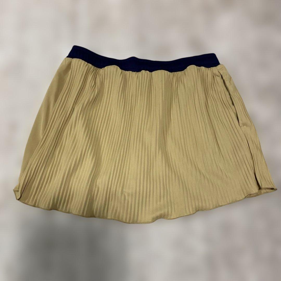 FILA プリーツスカートセットアップ ベージュ/ネイビー　Lサイズ