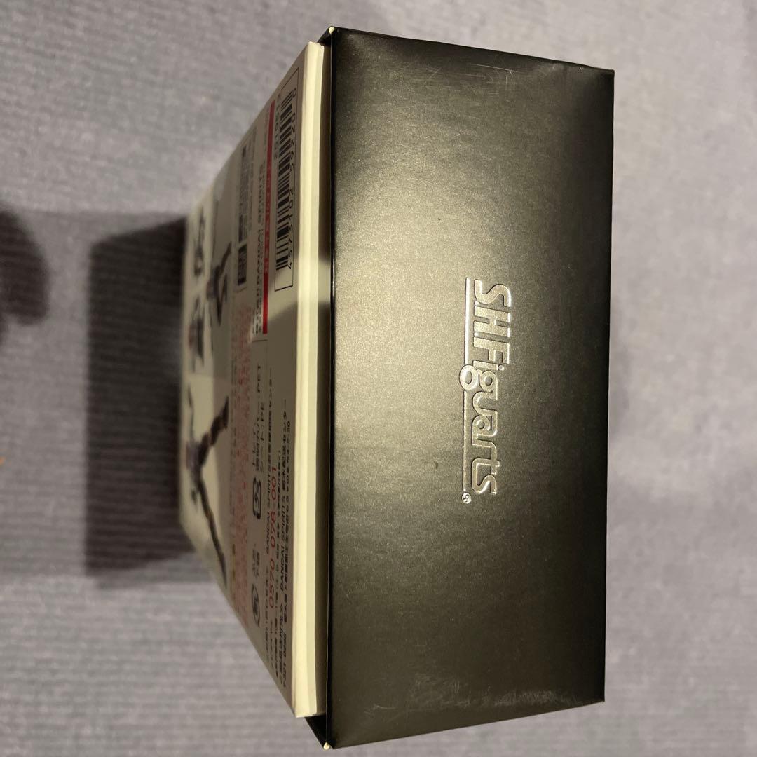 S.H.Figuarts（真骨彫製法） 仮面ライダークウガ グローイングフォーム