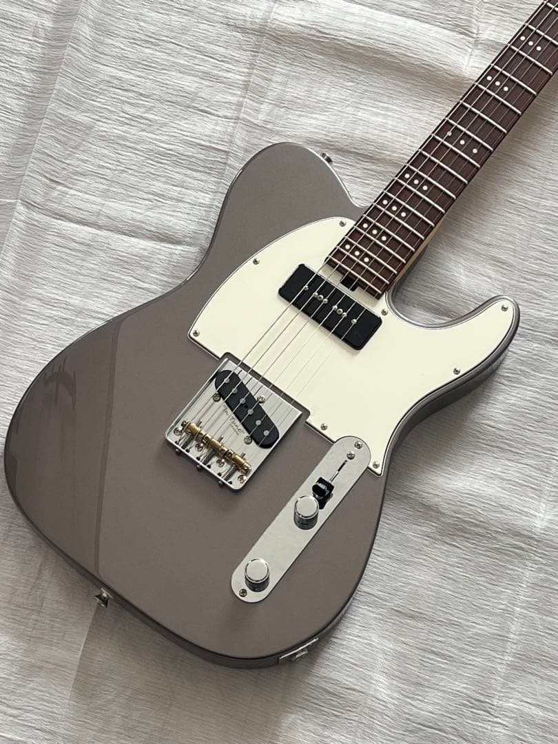 Three Dots Guitars Tモデル