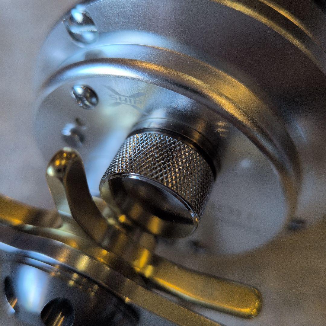 シマノ　カルカッタ　301 F スタジオオーシャン　カスタム　新品　未使用　左