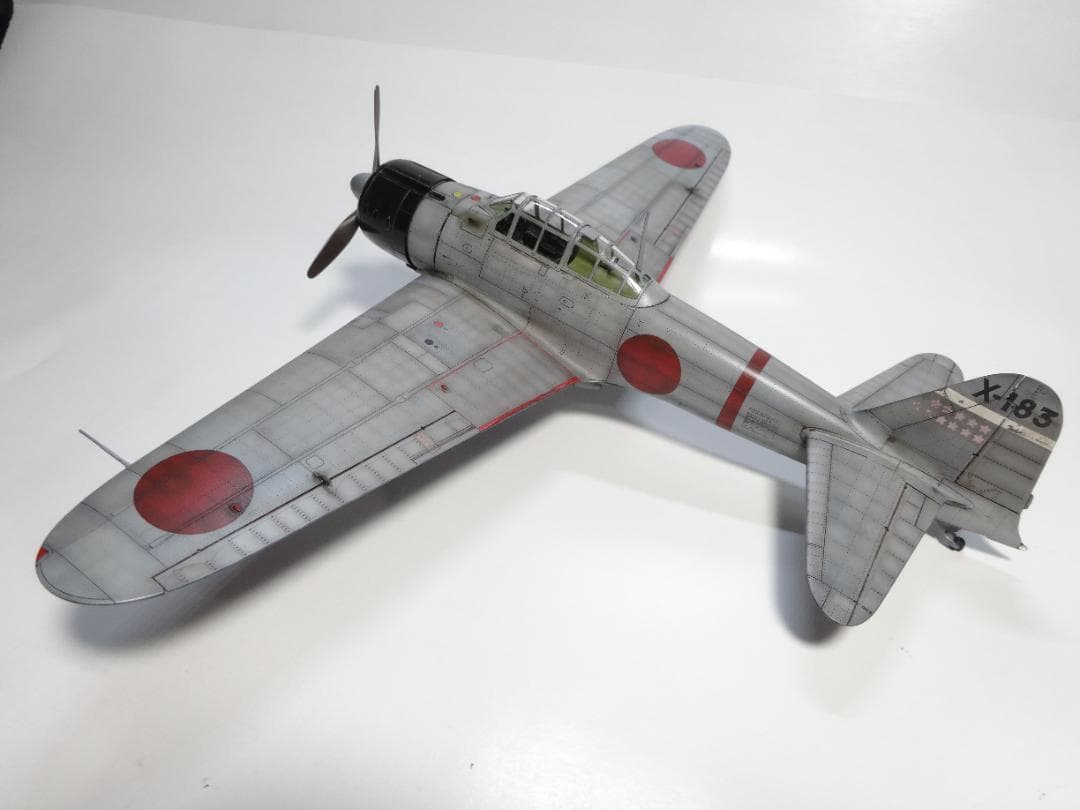 エデュアルド1/48日本海軍艦上戦闘機「零戦21型」完成品