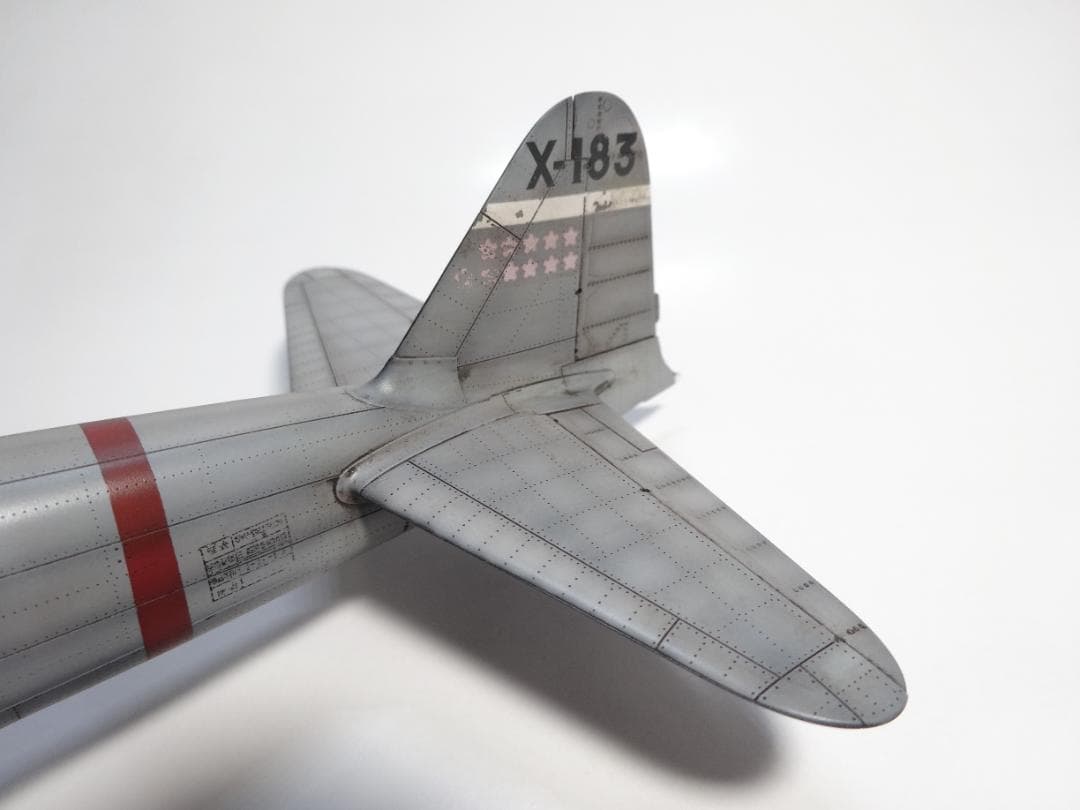 エデュアルド1/48日本海軍艦上戦闘機「零戦21型」完成品