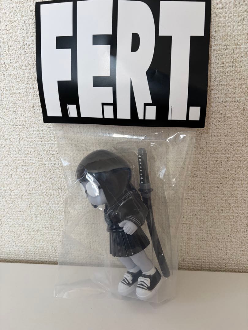 日常に生きるやよいちゃん　モノクロバージョン　ソフビ