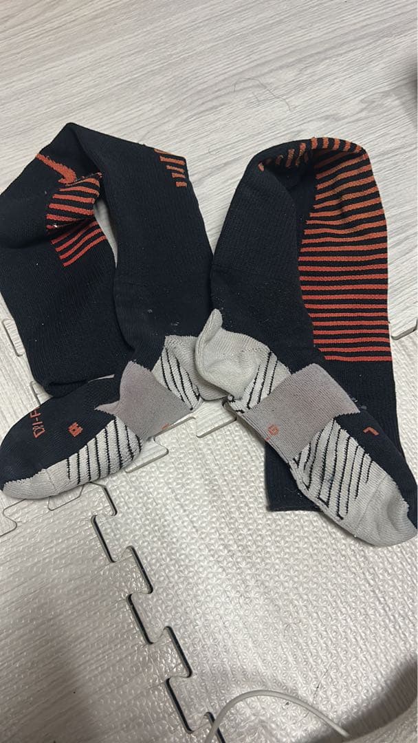 サッカー用ソックス ネイビーとホワイト