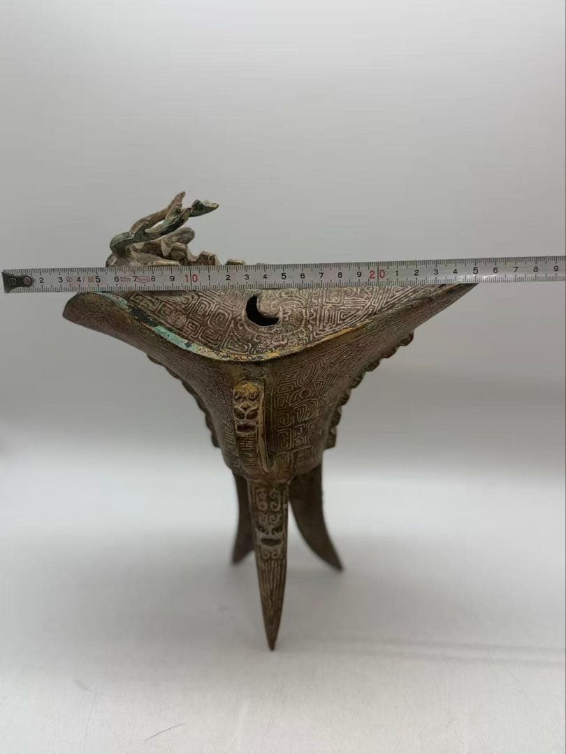 蓋付爵杯　嵌入紋　鉄製　送料込み251026