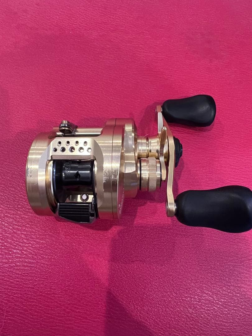 リール SHIMANO 22 CALCUTTA CONQUEST 200XG