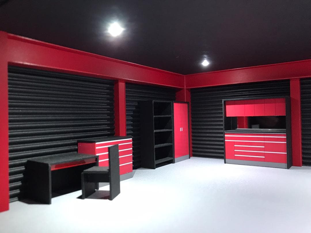 ミニカー専用ジオラマ：1/43 鉄骨造タイプガレージ／アクセサリー6点付属！